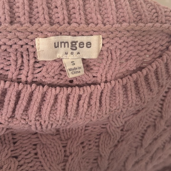 cozy mauve/pink sweater - Picture 3 of 3